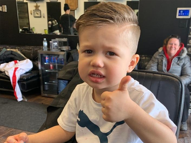 Salon de barbier 5 Étoiles - Barbershop à Laval